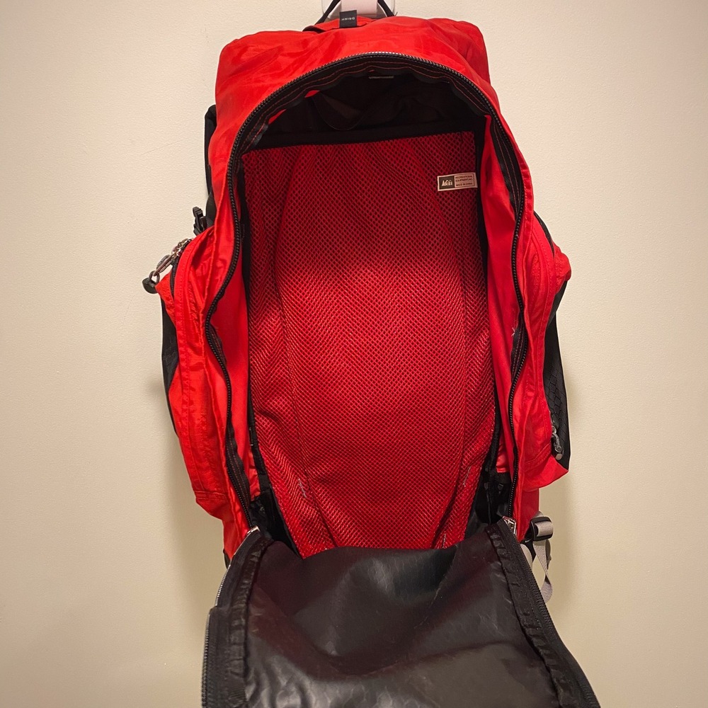 REI Alpine Plus 35 Backpack Red Black Hiking Daypack Rucksack Ripstop Nylon - Picture 8 of 14